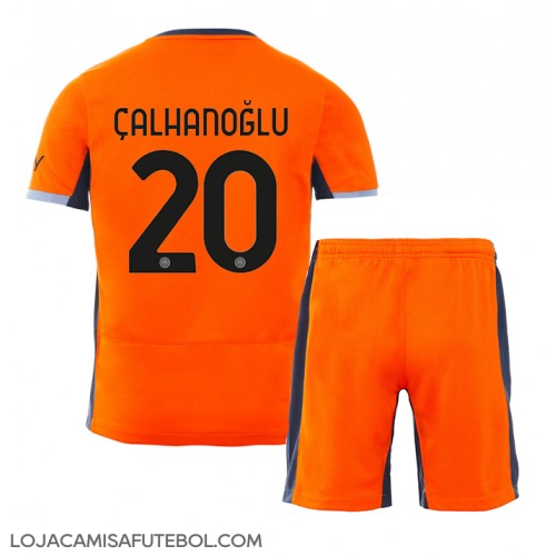 Camisa de Futebol Inter Milan Hakan Calhanoglu #20 Equipamento Alternativo Infantil 2023-24 Manga Curta (+ Calças curtas)